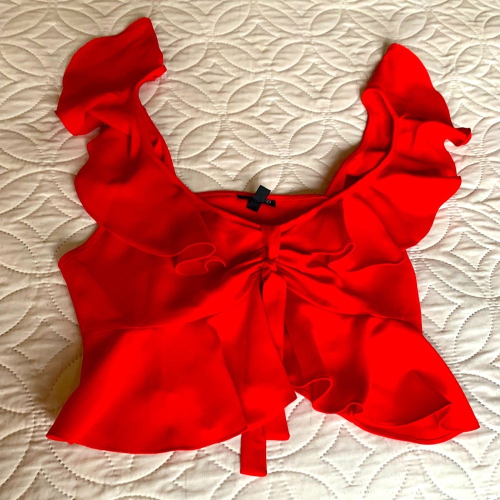 TOPSHOP 🍓 Crop Ruffled Top